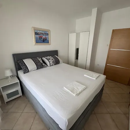 Lucic - - Zadar Ferienhaus *