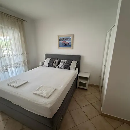 Ferienhaus Lucic - - Zadar *
