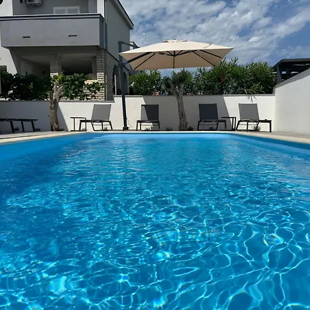 Lucic - - Zadar Ferienhaus Privlaka (Zadar)